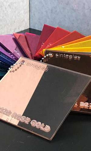 Chapa acrílico espelhado em SP Chapa acrílico espelhado em SP